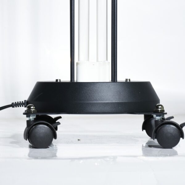 Lampa UV-C germicida cu telecomanda, timer, functie delay, cadru metalic, 150W - 200 mp